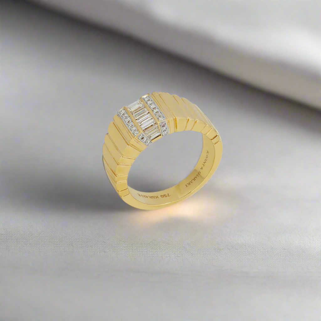 Kavant & Sharart Twist Cigar Minimalist Diamond Ring