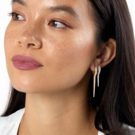 Melissa Kaye Lola Medium Needle Earring in 18K Gold with Diamonds